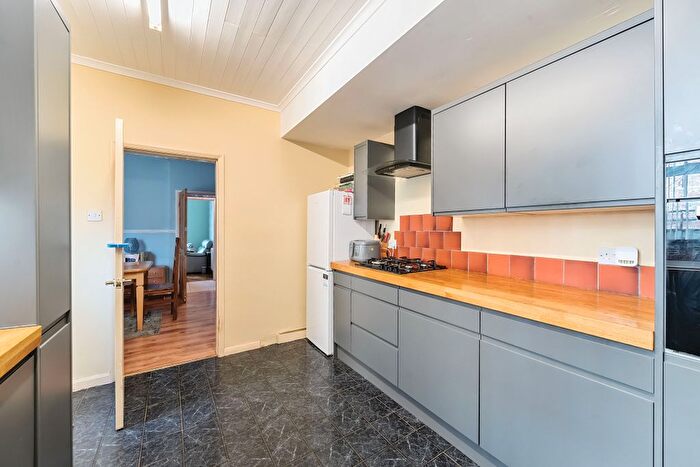 3 Bedroom Terraced House For Sale In Haleys Terrace, York, YO31