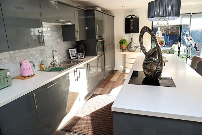 2 Bedroom Flat For Sale In Main Street, Carnwath, Lanark, South Lanarkshire, ML11