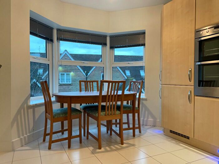 2 Bedroom Retirement Property For Sale In Parham House, Bramshott Place, King George's Drive, Liphook, Hampshire, GU30