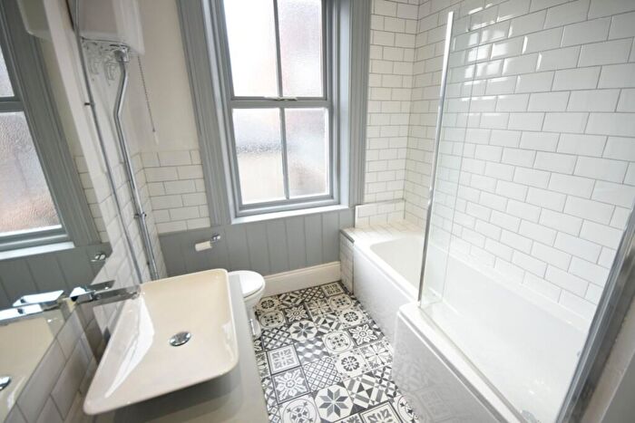 2 Bedroom Flat To Rent In Causey Street, Gosforth, NE3
