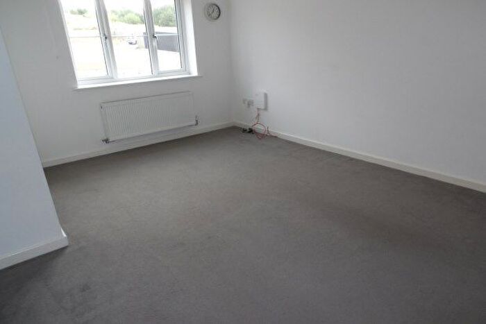 3 Bedroom Semi-Detached House To Rent In Meadowbrook Rise, Blackburn, BB2