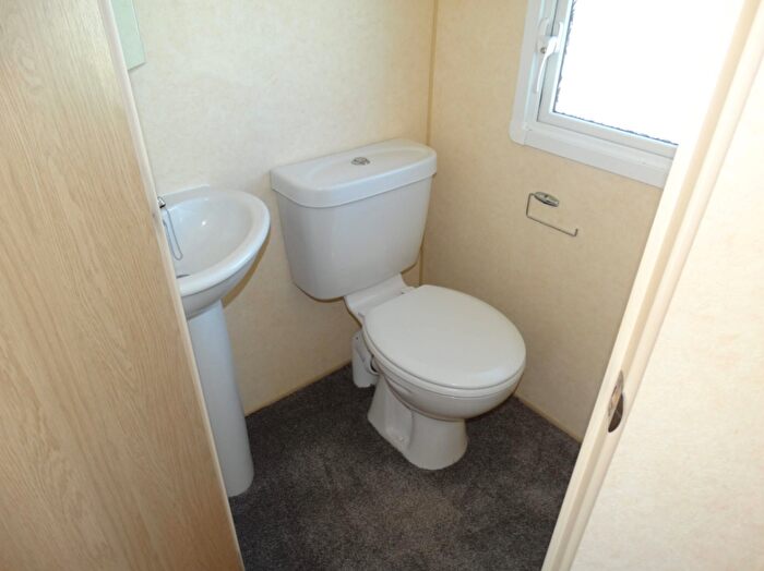 2 Bedroom Caravan For Sale In Carr Lane, Middleton, Morecambe, LA3