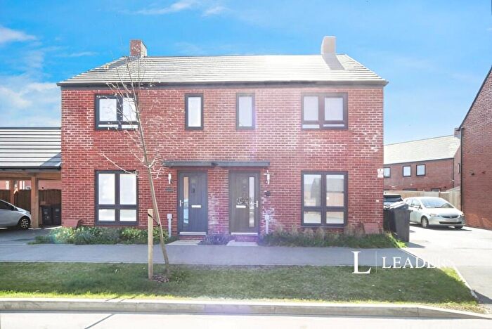 3 Bedroom Semi-Detached House For Sale In Box Crescent, Houghton Regis, Dunstable, LU5