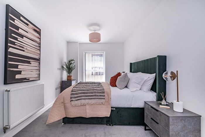 2 Bedroom Flat To Rent In Brumwell Avenue Woolwich, SE18