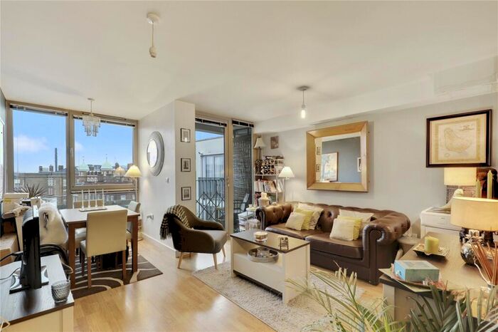 2 Bedroom Flat To Rent In Umberston Street, London, E1