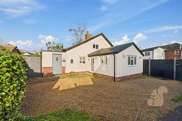 2 Bedroom Detached House For Sale In Hunts Hill, Glemsford, CO10