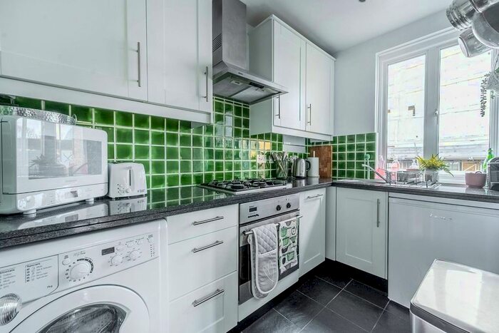 3 Bedroom Flat To Rent In Tadema Road, Lots Road, London, SW10