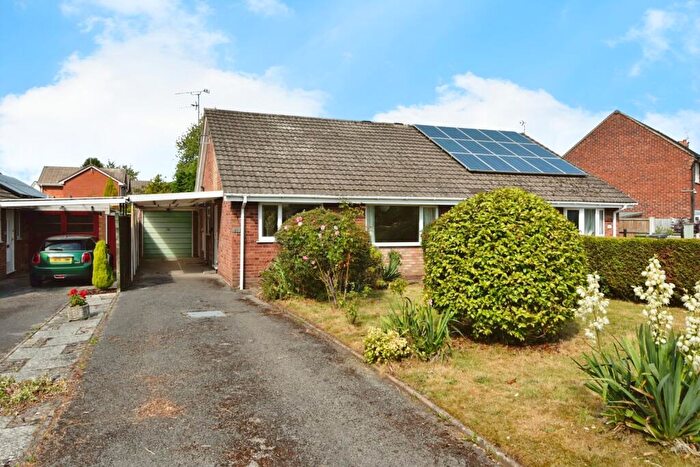 2 Bedroom Bungalow For Sale In Wilbrahams Way, Alsager, Stoke-on-Trent, Cheshire, ST7