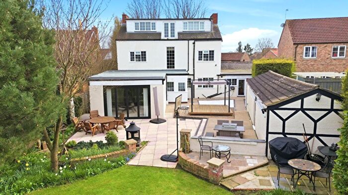 6 Bedroom Detached House For Sale In Grange Lane, York, YO26