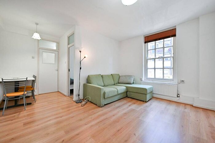 2 Bedroom Flat For Sale In Portpool Lane, Farringdon, London, EC1N