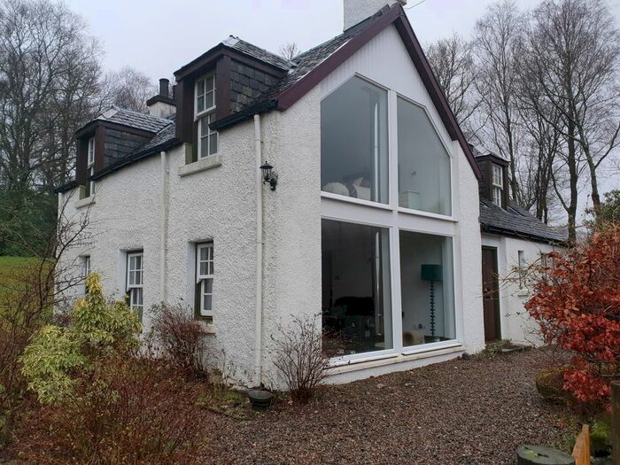 3 Bedroom Cottage For Sale In Kilchrenan, Taynuilt, PA35