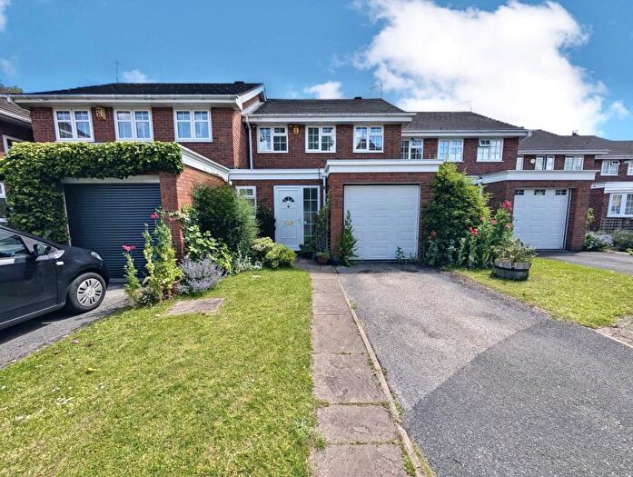 3 Bedroom Terraced House For Sale In Old Farm Close, Willaston, Neston, CH64