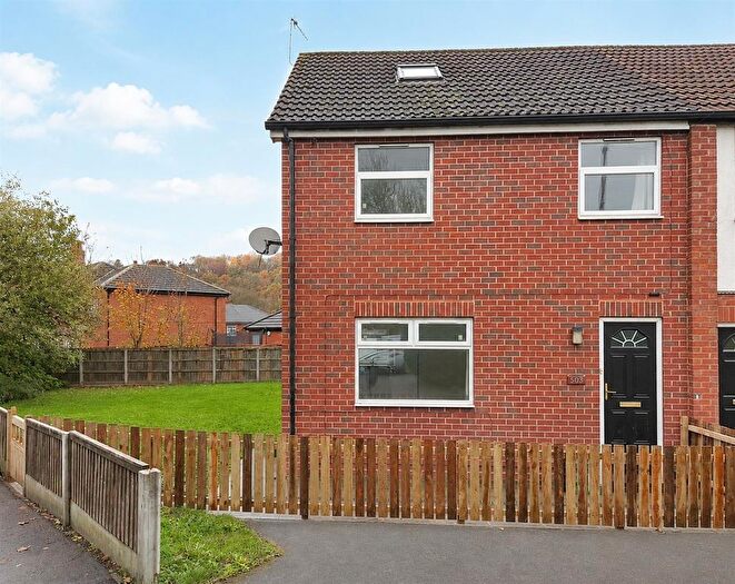 4 Bedroom Semi-Detached House To Rent In Meanwood Road, Leeds, LS6