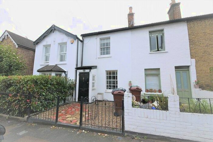 3 Bedroom Terraced House To Rent In Eden Road, London, Greater London, E17