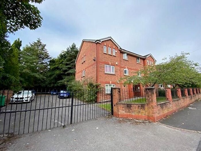 2 Bedroom Flat To Rent In Central Road, West Didsbury, Manchester, M20