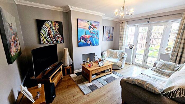 3 Bedroom Semi-Detached House For Sale In Westfield Street, Hereford, HR4