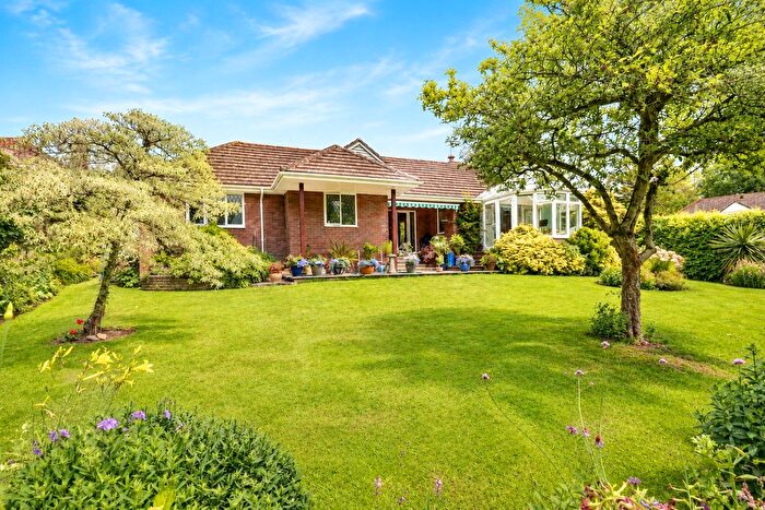 3 Bedroom Bungalow For Sale In Chapel Cleeve, Minehead, TA24