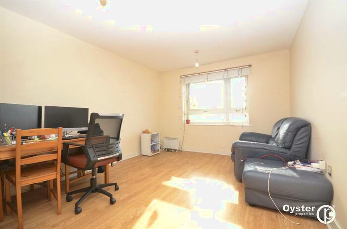 1 Bedroom Apartment To Rent In Spectrum Tower, - Hainault Street, Ilford, IG1