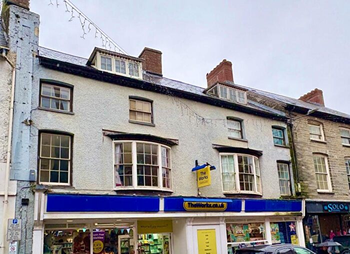 3 Bedroom Apartment For Sale In High Street, Cardigan, Ceredigion, SA43
