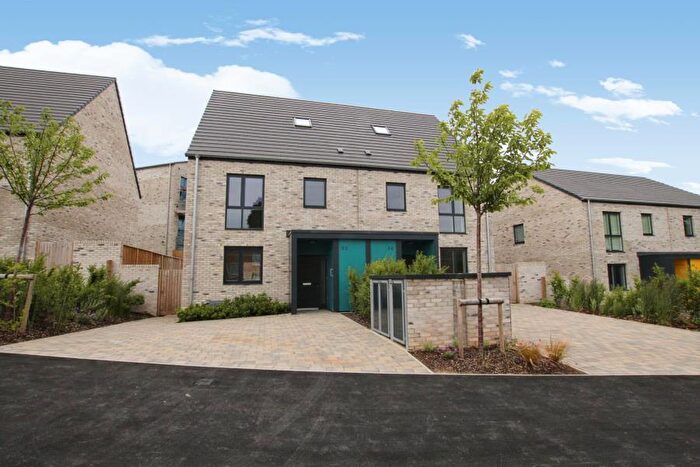 4 Bedroom Semi-Detached House To Rent In Dunmail Road - Elderberry Walk, BS10