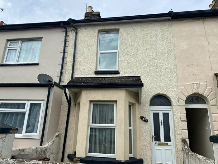 3 Bedroom Terraced House To Rent In Waterloo Road, Gillingham, ME7