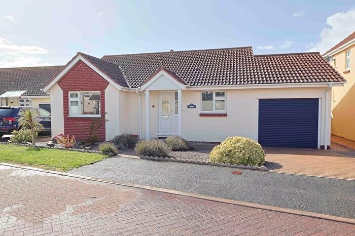 2 Bedroom Detached Bungalow For Sale In Ridgemark Close, Brixham, TQ5