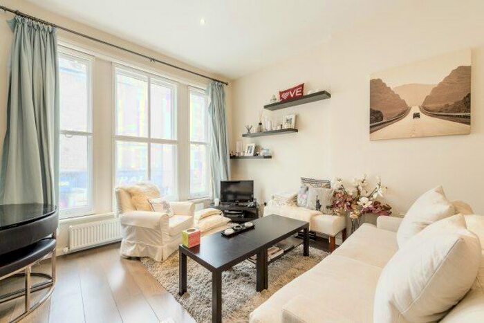 1 Bedroom Flat To Rent In Earls Court Road, London, SW5