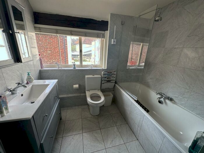 4 Bedroom Town House To Rent In Drybridge Street, Monmouth, NP25