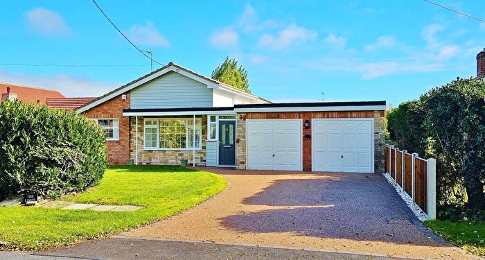 3 Bedroom Detached Bungalow For Sale In Turpins Lane, Frinton-On-Sea, CO13
