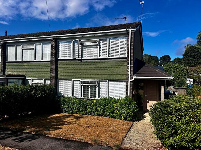 2 Bedroom End Of Terrace House To Rent In Orchard Park Close, Hungerford, West Berkshire, RG17