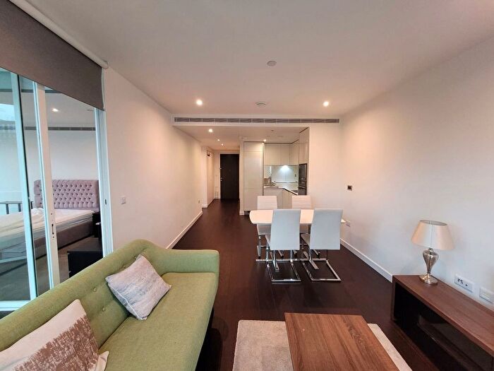 2 Bedroom Flat To Rent In Skygardens, Wandsworth Road, London, SW8