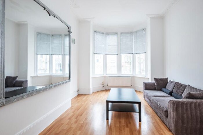 1 Bedroom Flat To Rent In Maygrove Road West Hampstead, NW6