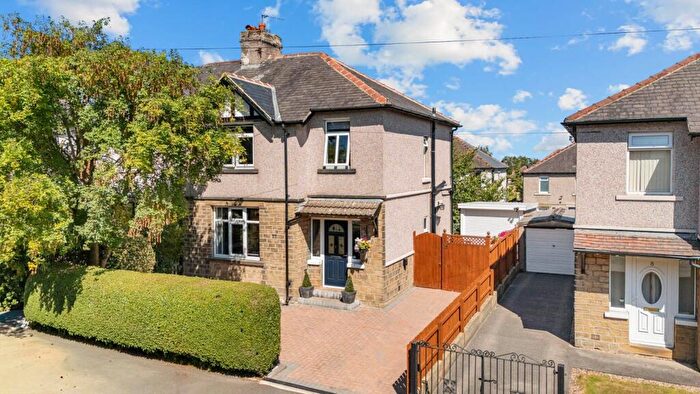 3 Bedroom Semi-Detached House For Sale In Alexandra Road, Lindley, HD3