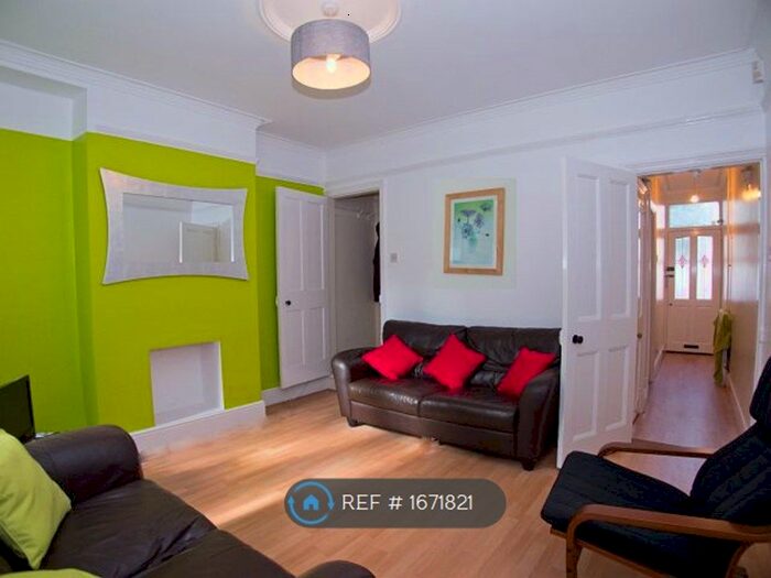 4 Bedroom Terraced House To Rent In Norman Street, Leicester, LE3