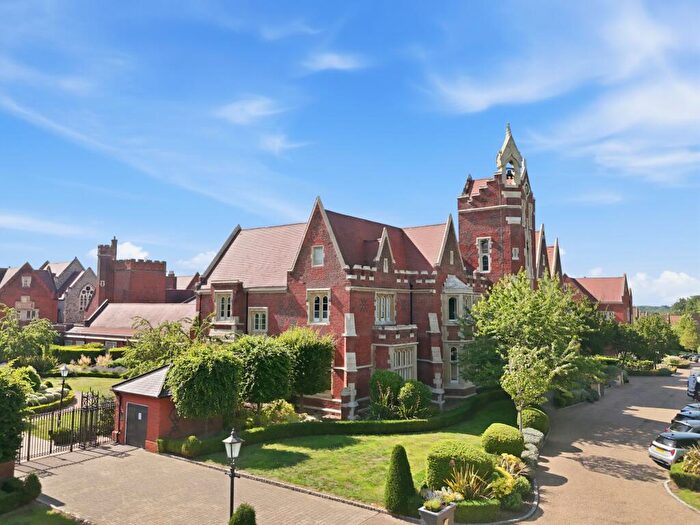 2 Bedroom Penthouse To Rent In Penthouse North, Pope Court, The Galleries, Brentwood, CM14