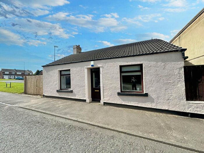 2 Bedroom Bungalow For Sale In Four Lane Ends, Hetton-le-Hole, Houghton Le Spring, Tyne And Wear, DH5