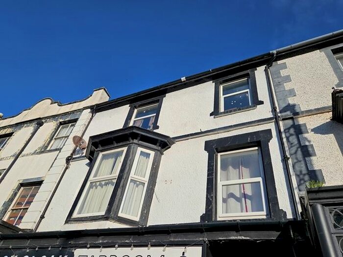 2 Bedroom Flat To Rent In Abergele Road, Colwyn Bay, LL29