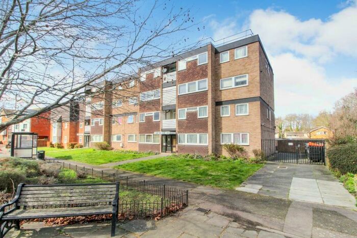 2 Bedroom Maisonette To Rent In Camford Court, Kempston, Bedford, MK42