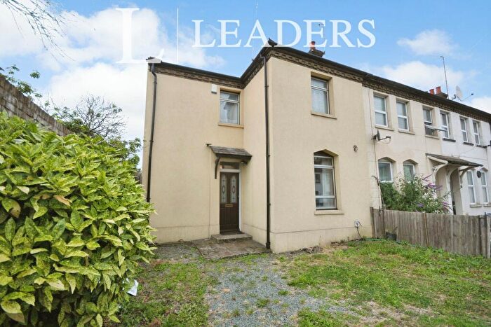 3 Bedroom Semi-Detached House To Rent In Homesdale Road, Bickley, BR1