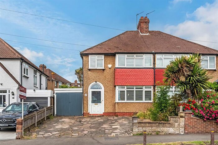3 Bedroom Semi Detached House For Sale In Duke Of Edinburgh Road, Sutton, SM1