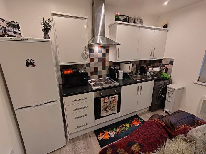 1 Bedroom Apartment To Rent In Richmond Road, Roath, Cardiff, CF24