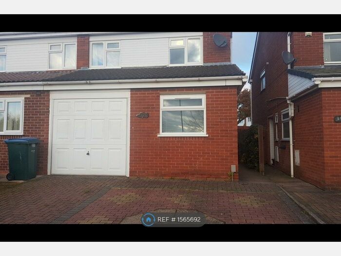 3 Bedroom Semi-Detached House To Rent In Dorchester Way, Coventry, CV2