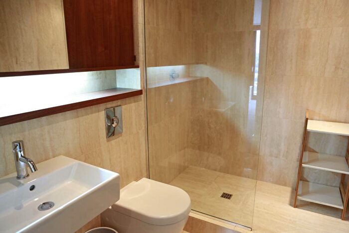 2 Bedroom Apartment To Rent In City Loft, St Pauls Square, Sheffield, S1