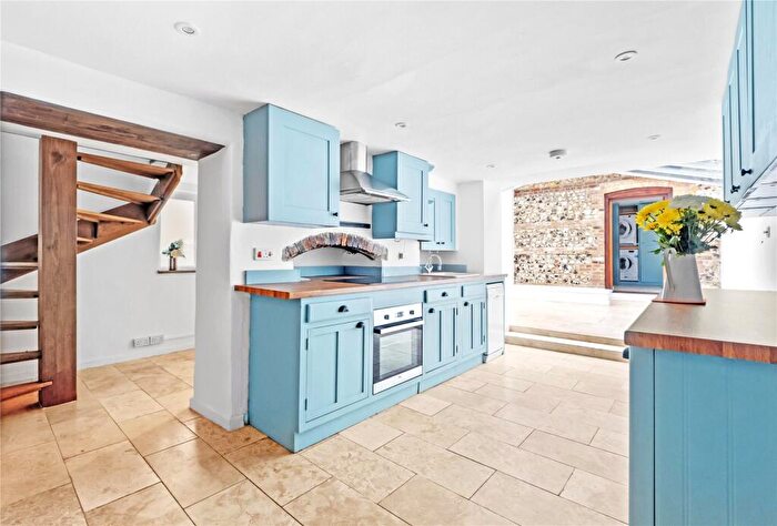 3 Bedroom End Of Terrace House For Sale In Higher Clenston, Blandford, Dorset, DT11