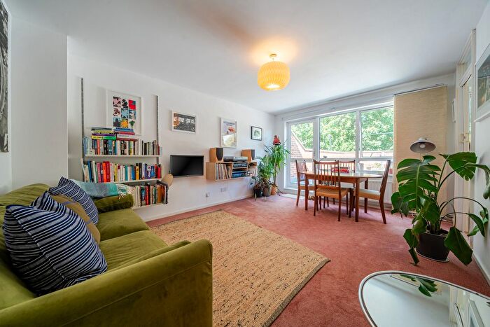 1 Bedroom Flat For Sale In Ewart Road, London, SE23
