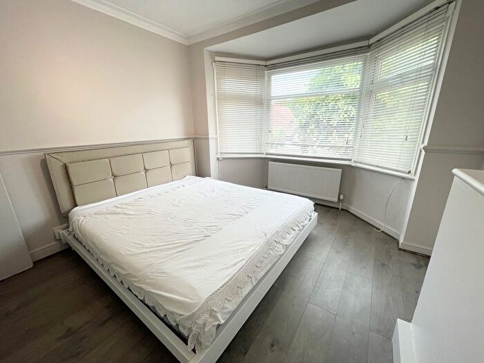 1 Bedroom Flat To Rent In Victoria Road Mill Hill, Mill Hill London, NW7