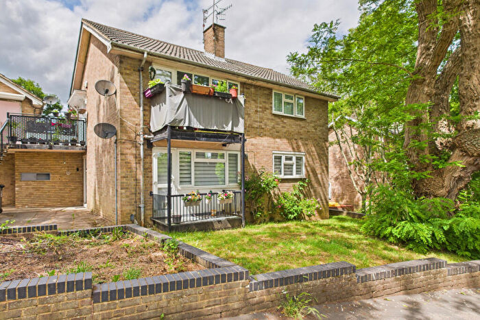 2 Bedroom Maisonette For Sale In Hetchleys, Hemel Hempstead, HP1