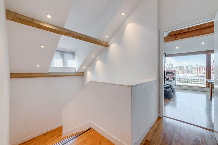 2 Bedroom Flat For Sale In Granary House, Hope Wharf, SE16