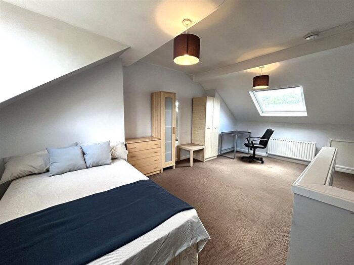 3 Bedroom Terraced House For Sale In Pomona Street, Off Ecclesall Road, S11