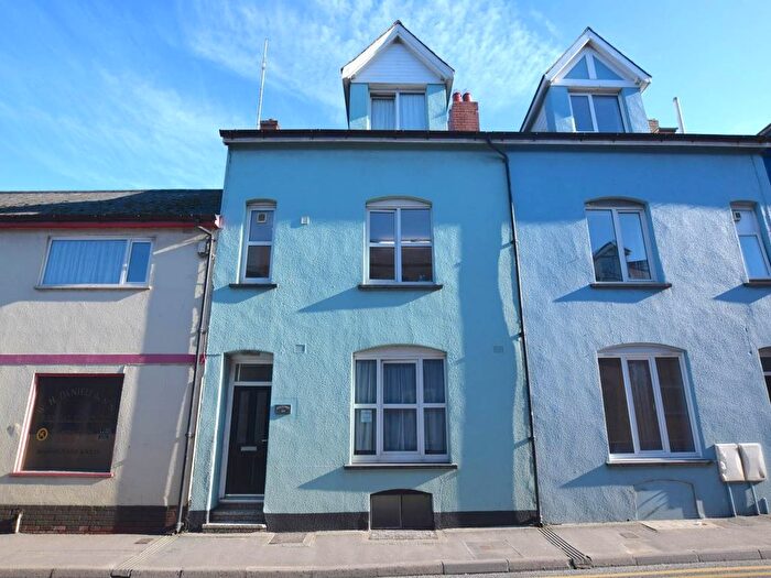 1 Bedroom Flat To Rent In Basement Flat Mill Street, Aberystwyth, Ceredigion, SY23